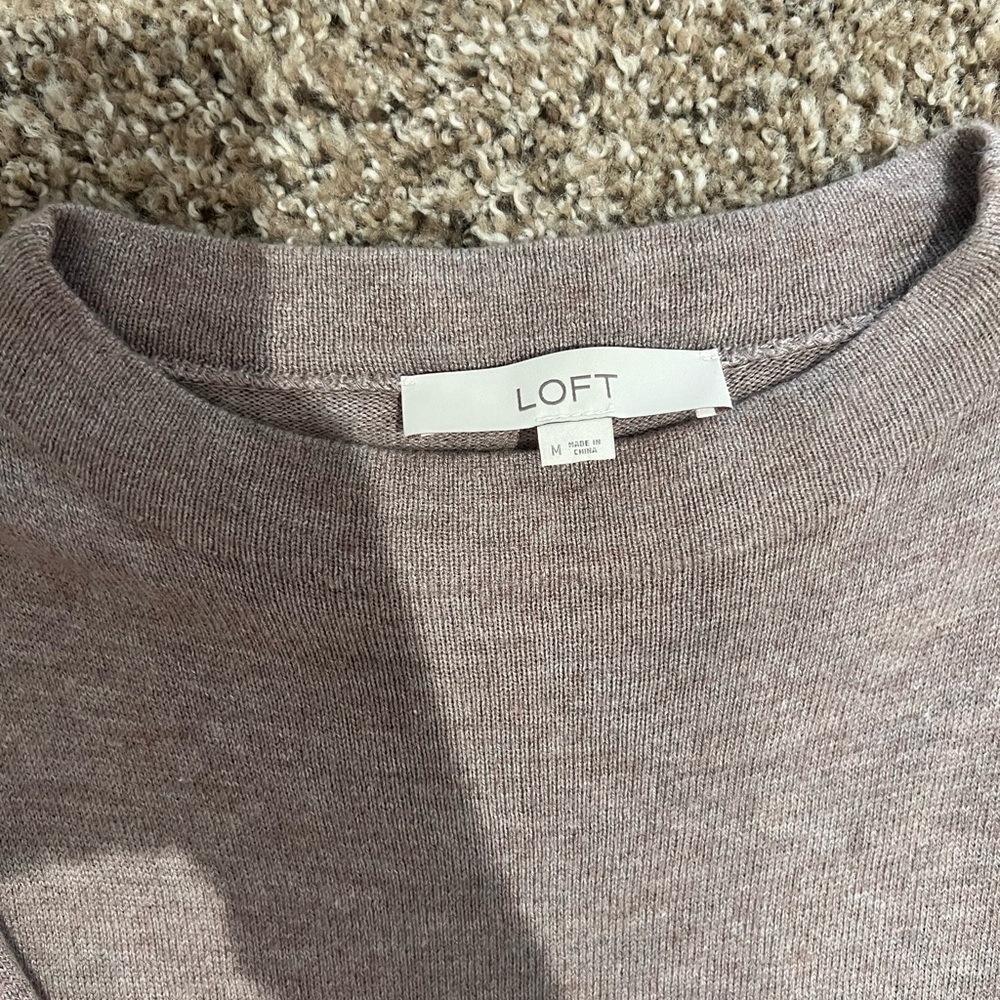 Long sleeve tan sweater - size M - Picture 2 of 3